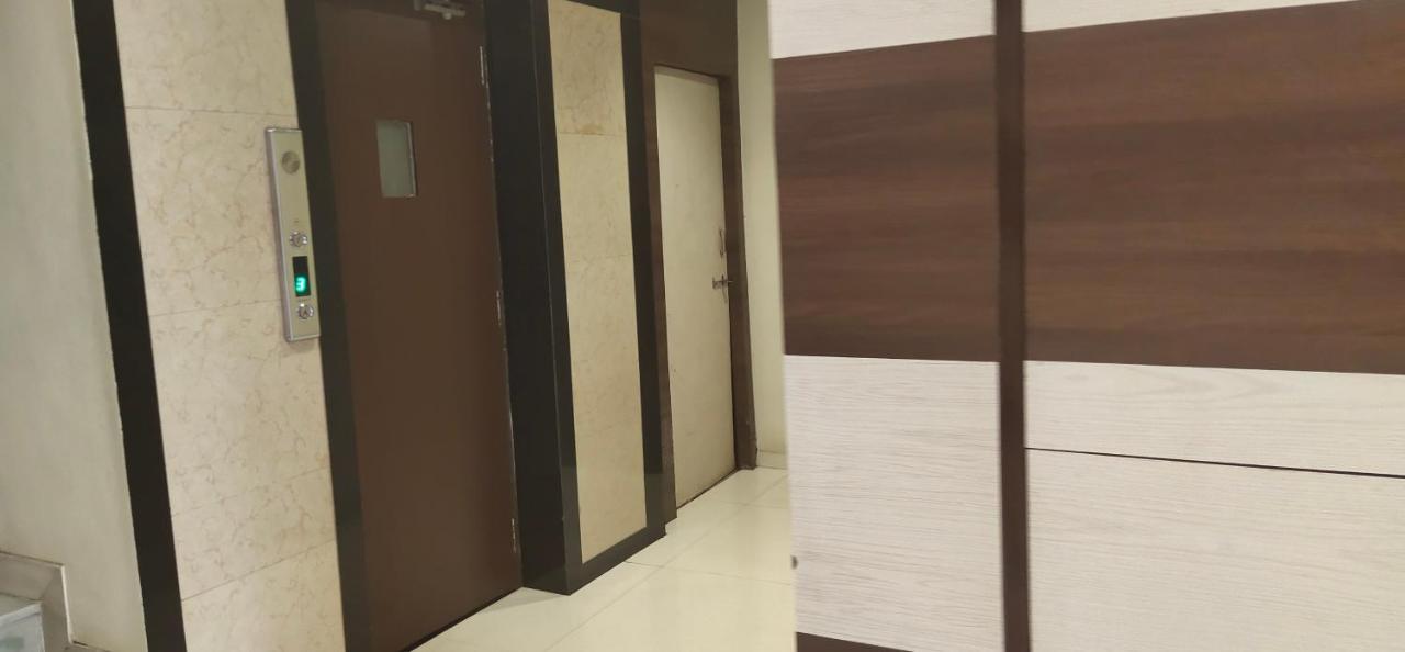 Hotel Park Land Ahmedabad Exterior photo